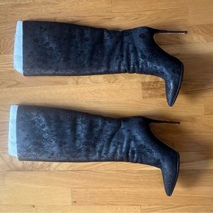 Dolce & Gabbana lace tube boots. Black/ Size 39.5